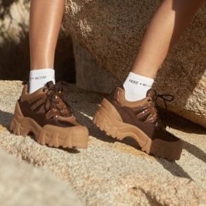Jeffrey Campbell
Hype Chunky Sneaker